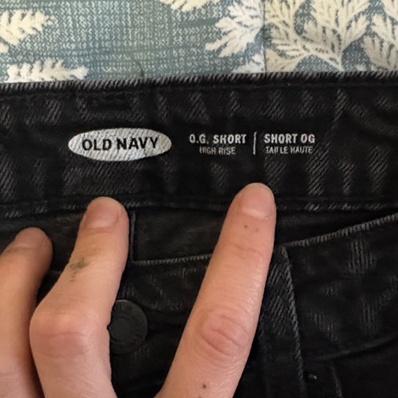 Old Navy - Dark Denim Jean Shorts - Picture 2 of 4